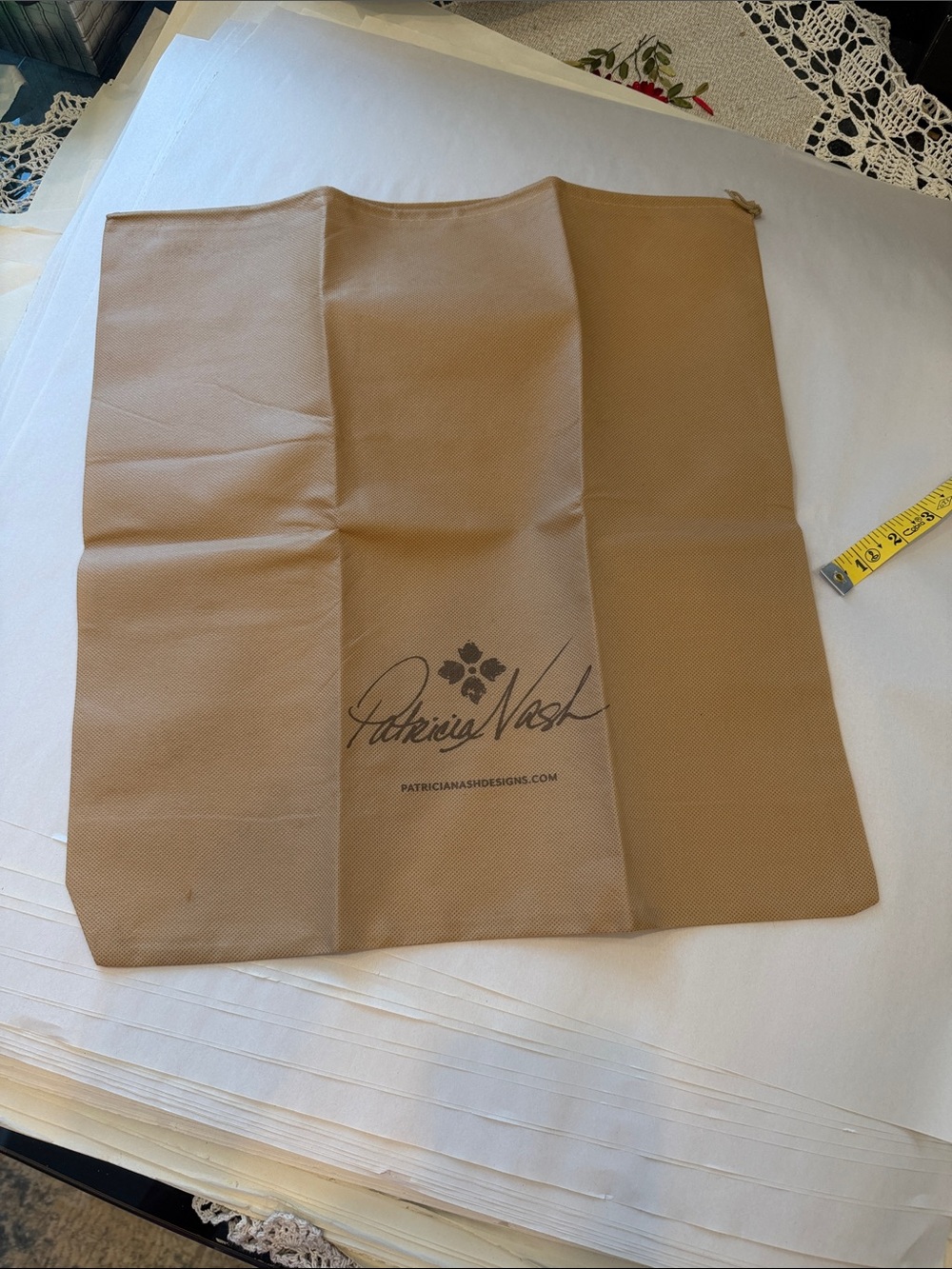 VTG Patricia Nash Designs Tan Woven Garment Bag Full Zip Travel Clothing Storage